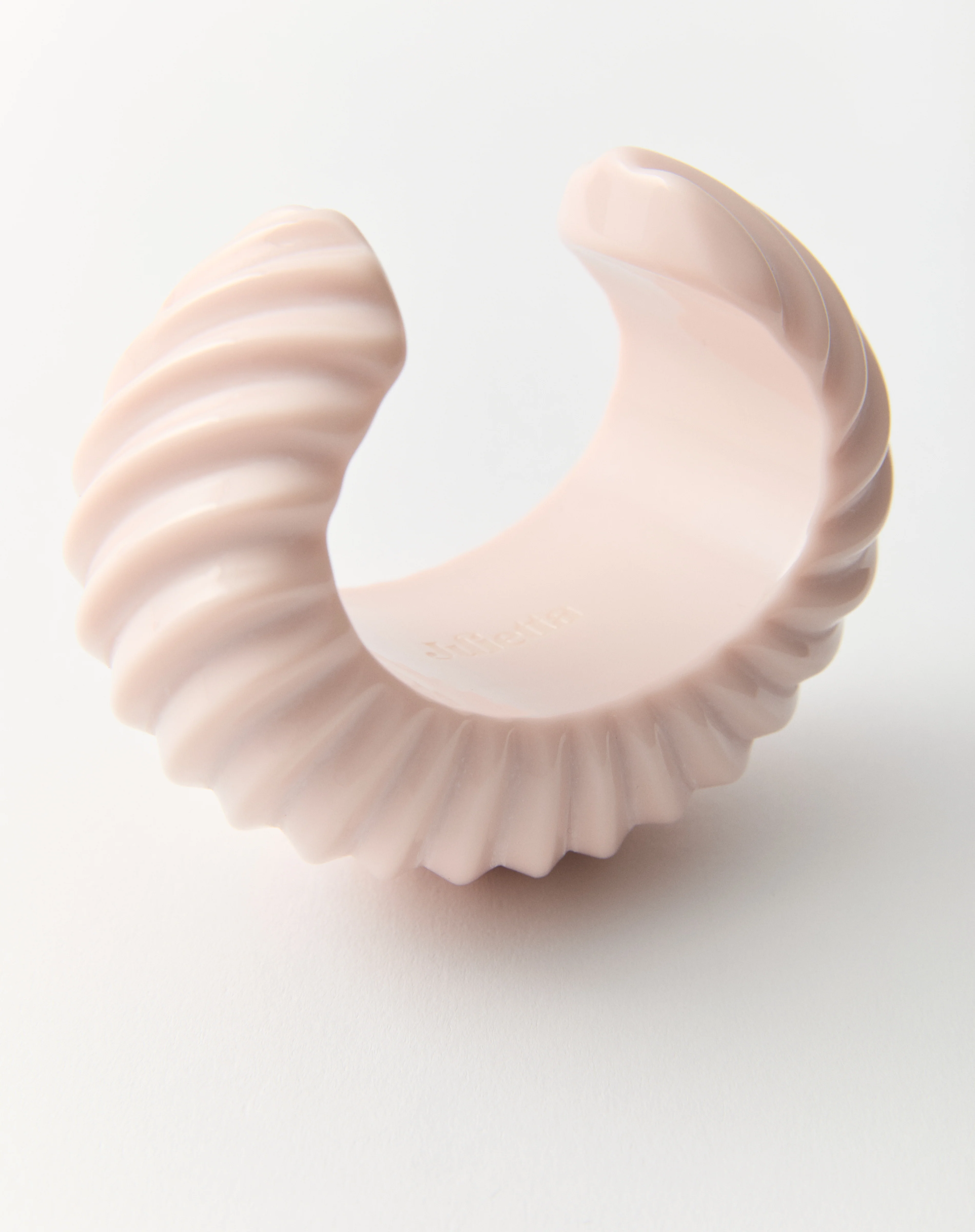 Rowan Cuff - Image 4